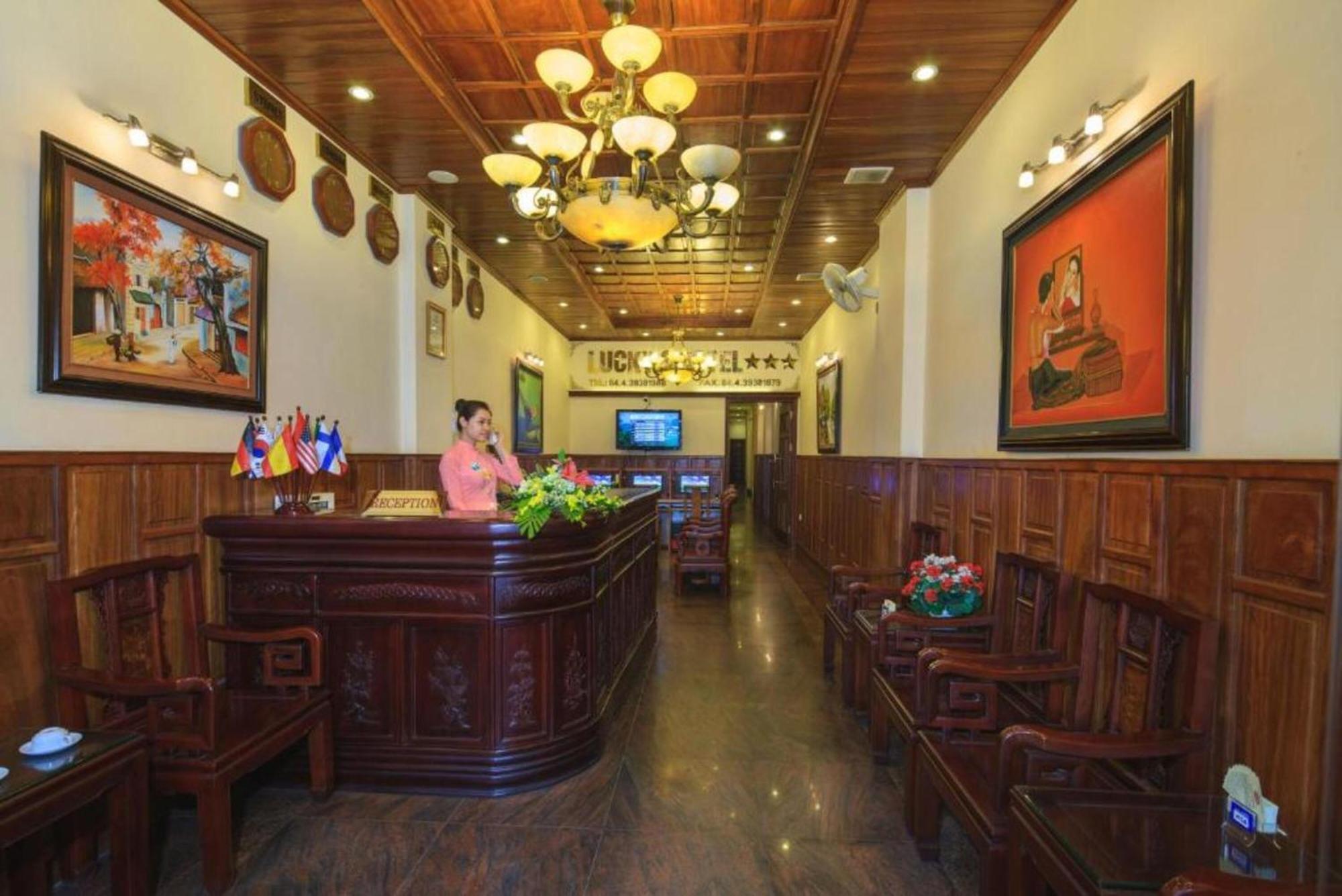 Lucky 3 Hotel & Travel Hanoi Exterior photo