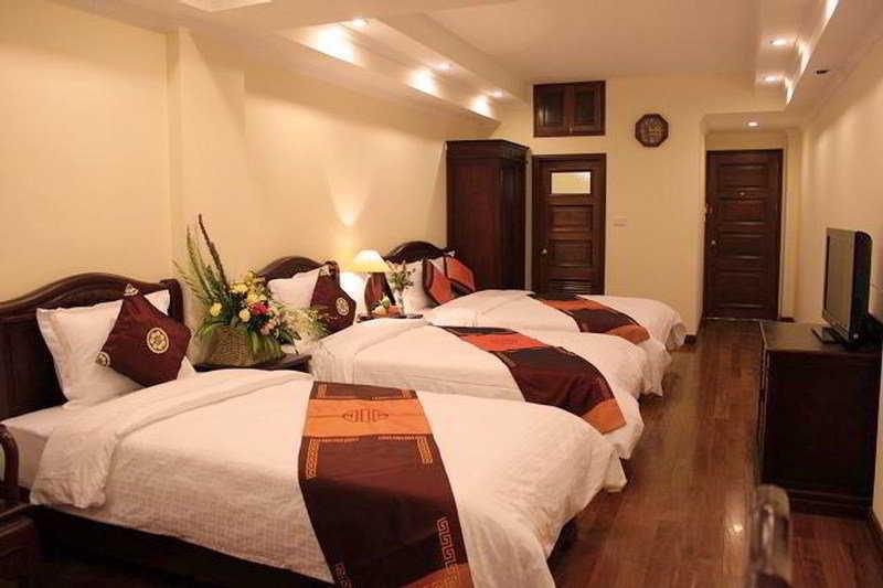 Lucky 3 Hotel & Travel Hanoi Exterior photo