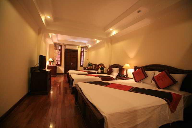 Lucky 3 Hotel & Travel Hanoi Exterior photo