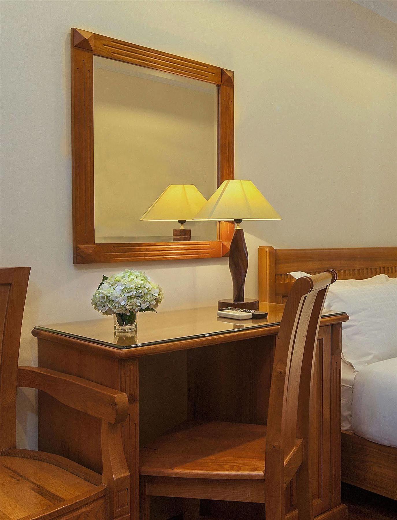 Lucky 3 Hotel & Travel Hanoi Exterior photo